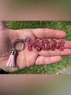 Pink 'MOM' Glitter Keychain with Tassel